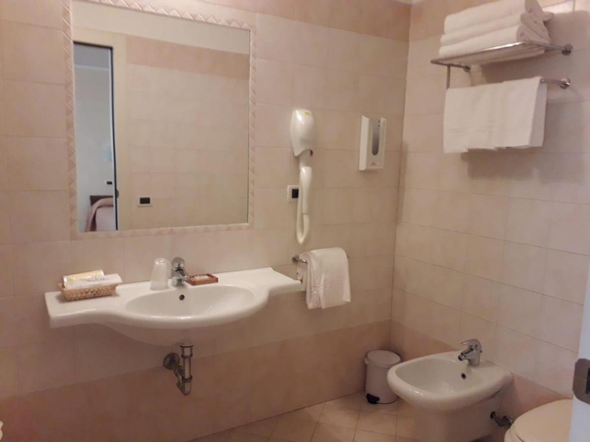 Albergo Ristorante Campanile Azzurro Villafranca Padovana المظهر الخارجي الصورة
